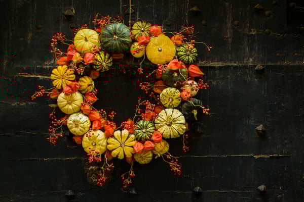 handmade-wreath-of-small-pumpkins-and-zucchini-on-2024-12-02-13-08-01-utc