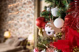 magic-glowing-tree-christmas-home-interior-with-c-2023-11-27-05-09-41-utc (1)